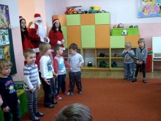 Mikołaj w białogardzkich przedszkolach AD 2013