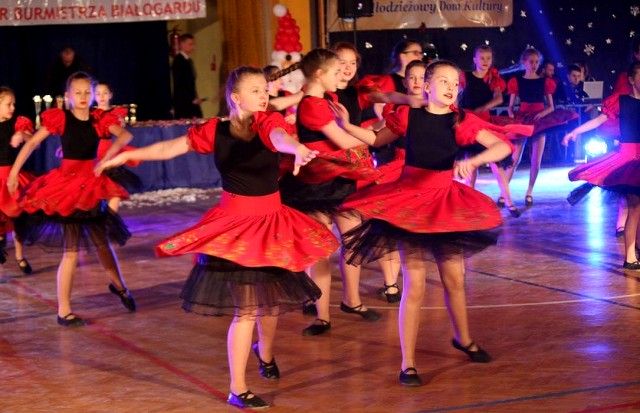 Zobacz: IV Mikołajkowy Festiwal Tańca