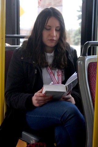 Kilometry Dobra. „Miejskie czytanie” w autobusach