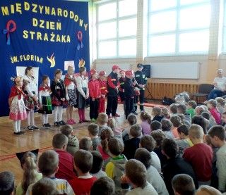 Uroczystość w SP3 z okazji Dnia Strażaka - 9.05.2017