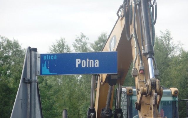 Zobacz: Ruszyła Polna