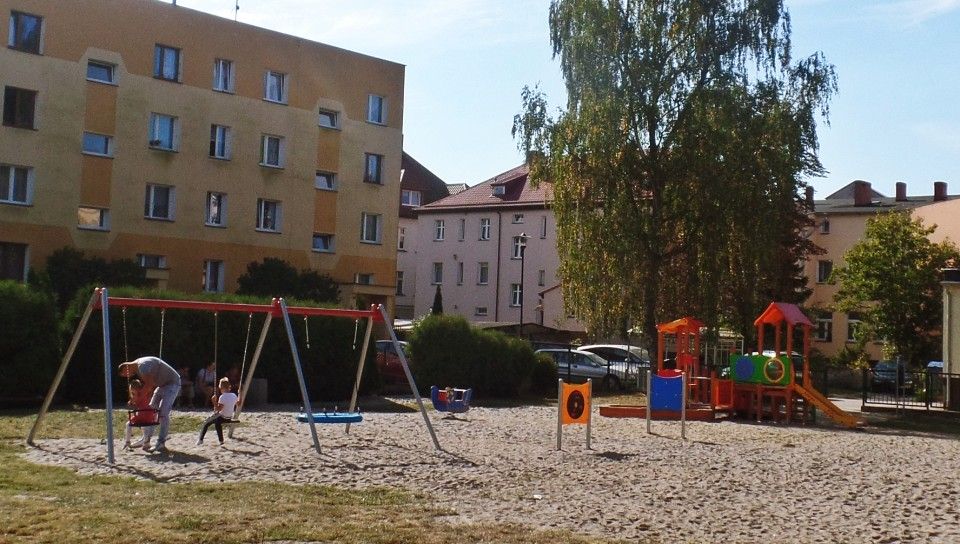 Zobacz: Plac zabaw przy ul.Raczyńskiego